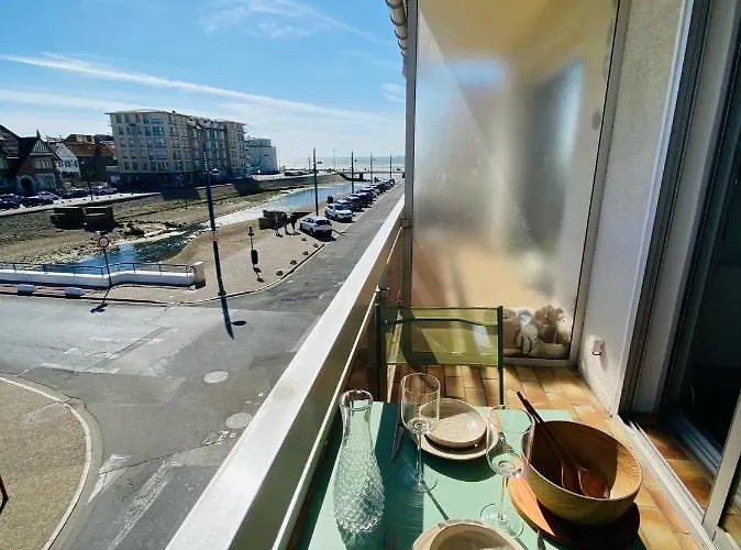 Vue Mer Et Garage Prive, Studio Balcon Plein Sud